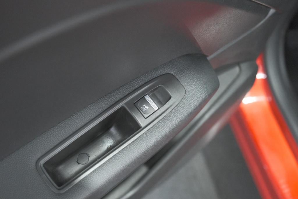 Renault Captur 1.6 e-tech hybrid 145 sl rive gauche | camera | parkeersenso