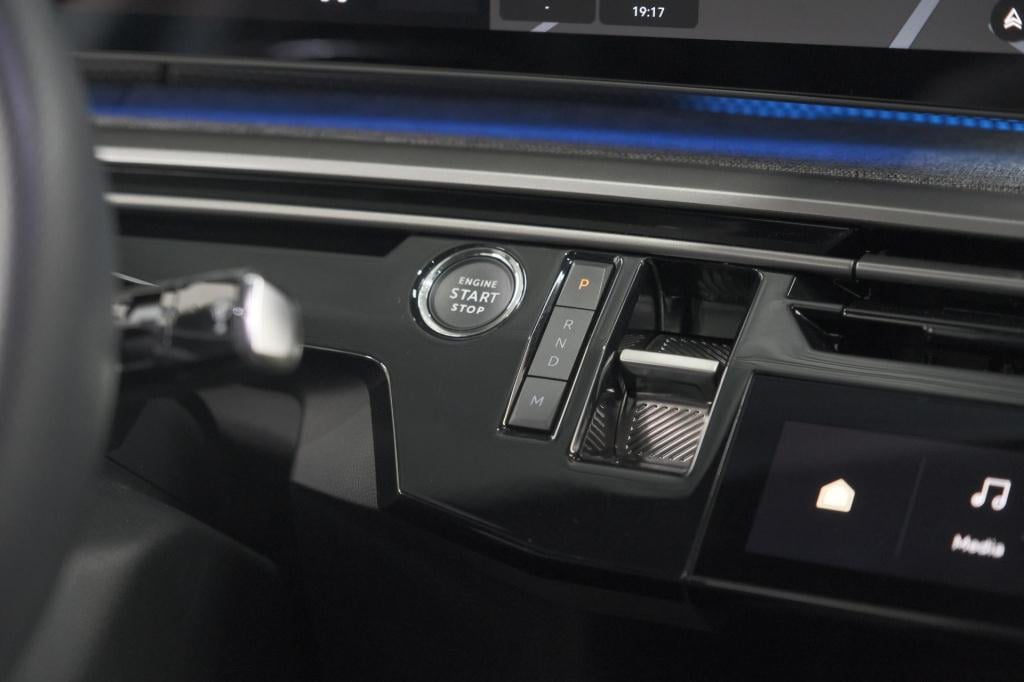 Peugeot 3008 1.2 hybrid 136 gt | elektrische kofferklep | camera | adaptiev
