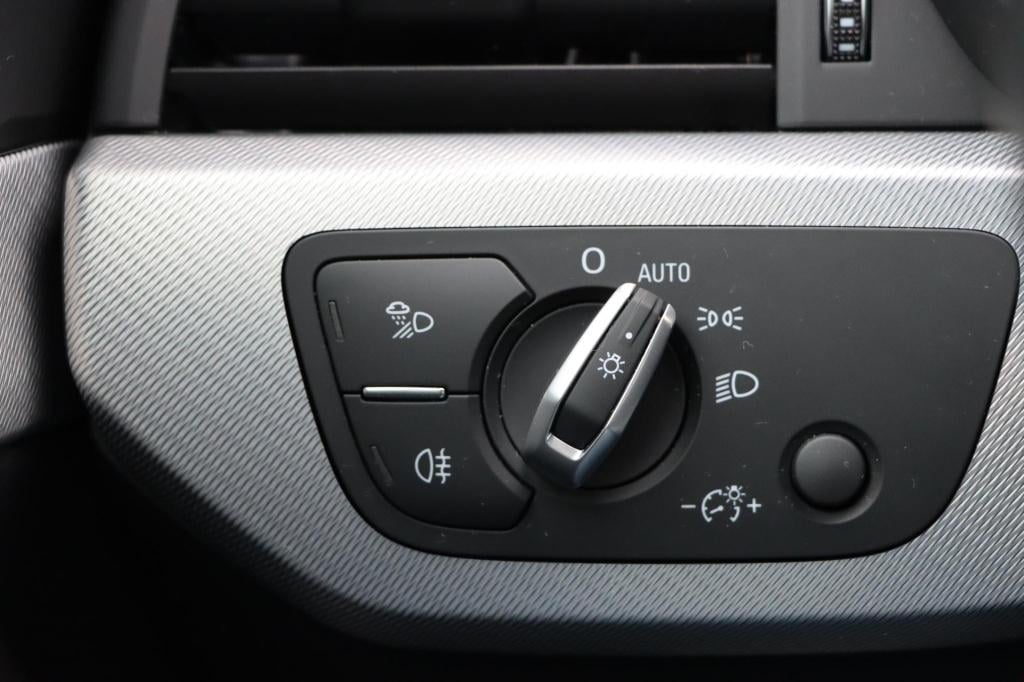 Audi A4 allroad quattro 2.0 tfsi mhev edition