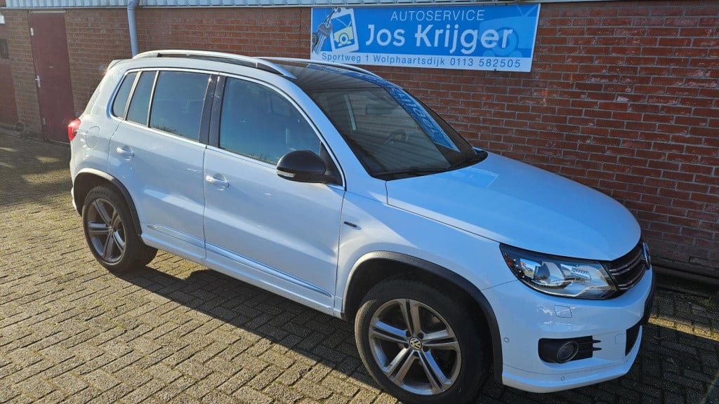 Volkswagen Tiguan 1.4 tsi r-line edition