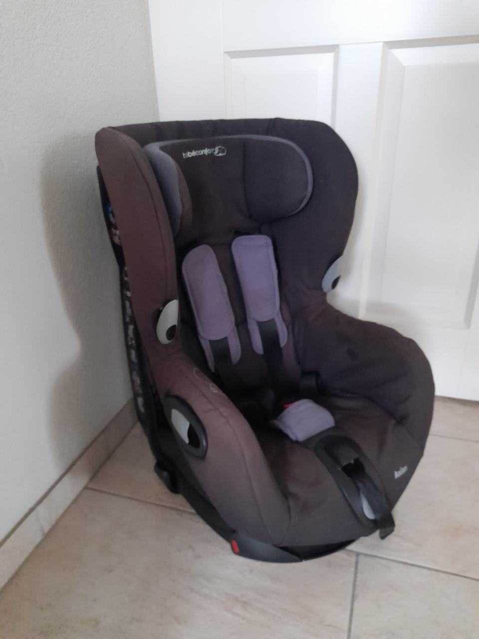Autostoel Maxi - cosi  Axiss  (DRAAIBAAR) 9 / 18 kg ( in goede nette staat