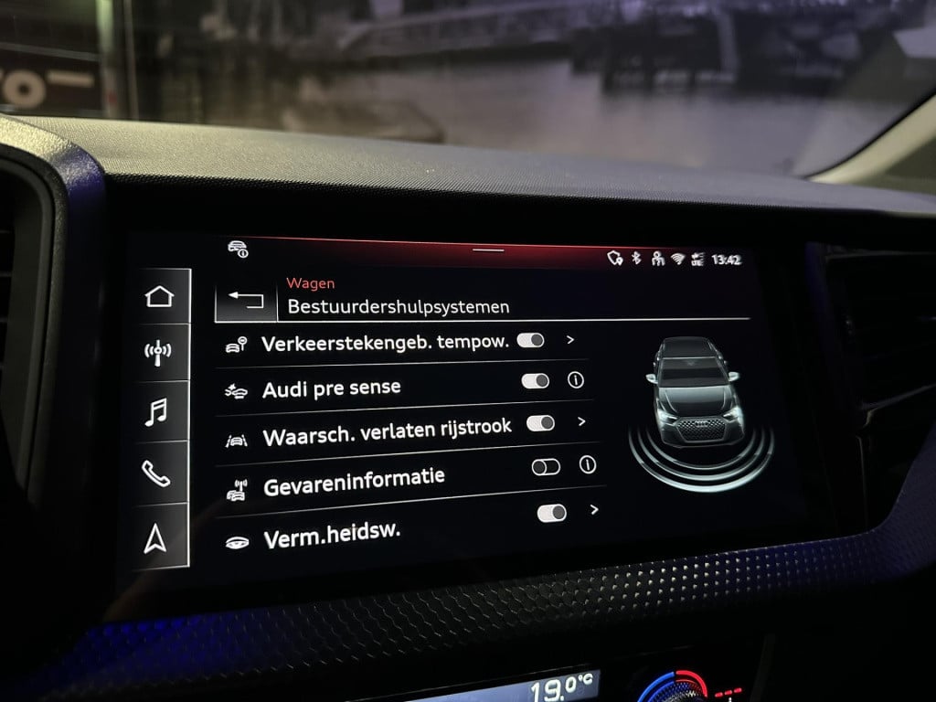 Audi A1 Sportback 30 tfsi s edition *navi*appconnect*clima*