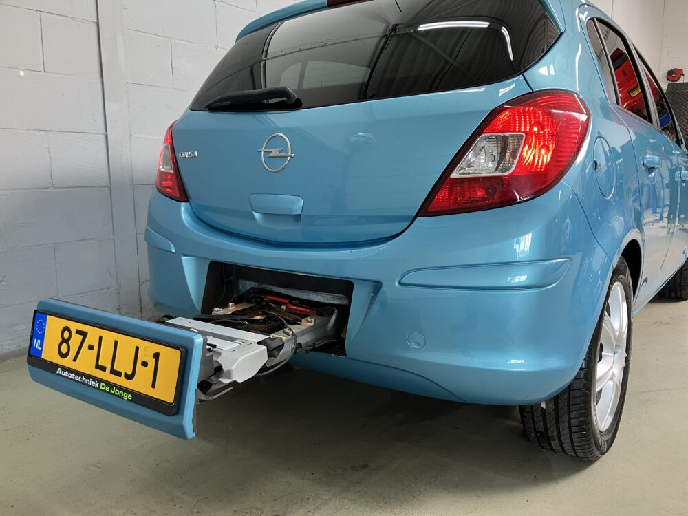 Opel Corsa 1.4-16V '111' Edition
