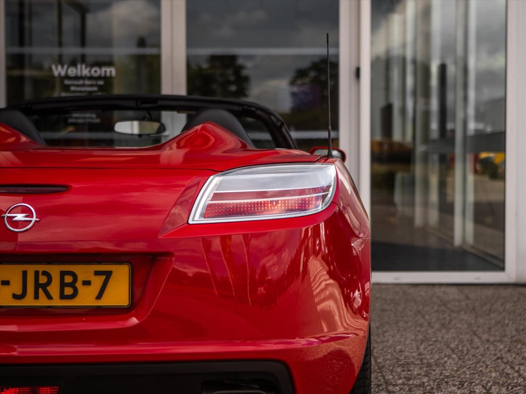 Opel GT 2.0 turbo premium pakket i 310 pk