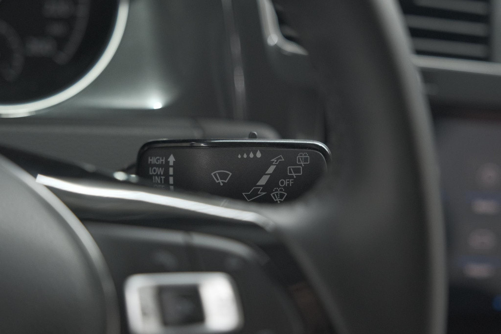 Volkswagen Golf 1.0 tsi 110pk highline | adaptieve cruise control | apple c