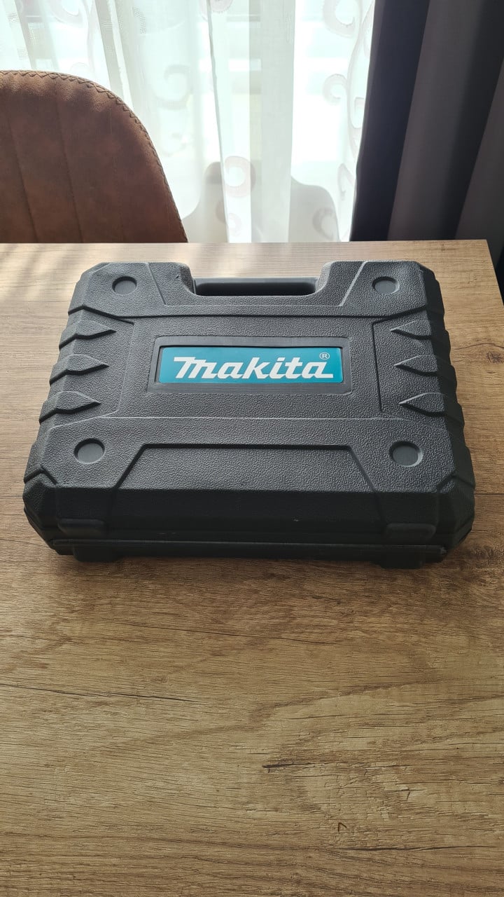 NIEUW Makita Accu Boormachine met 2 Accu en oplader