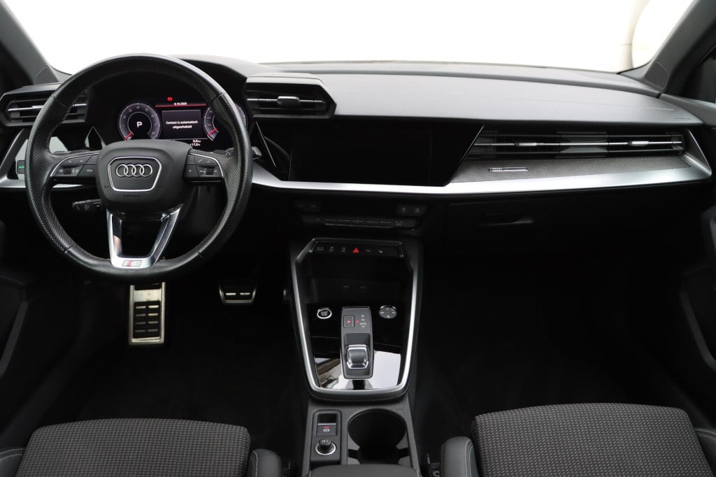 Audi A3 limousine 35 tfsi edition one s-tronic
