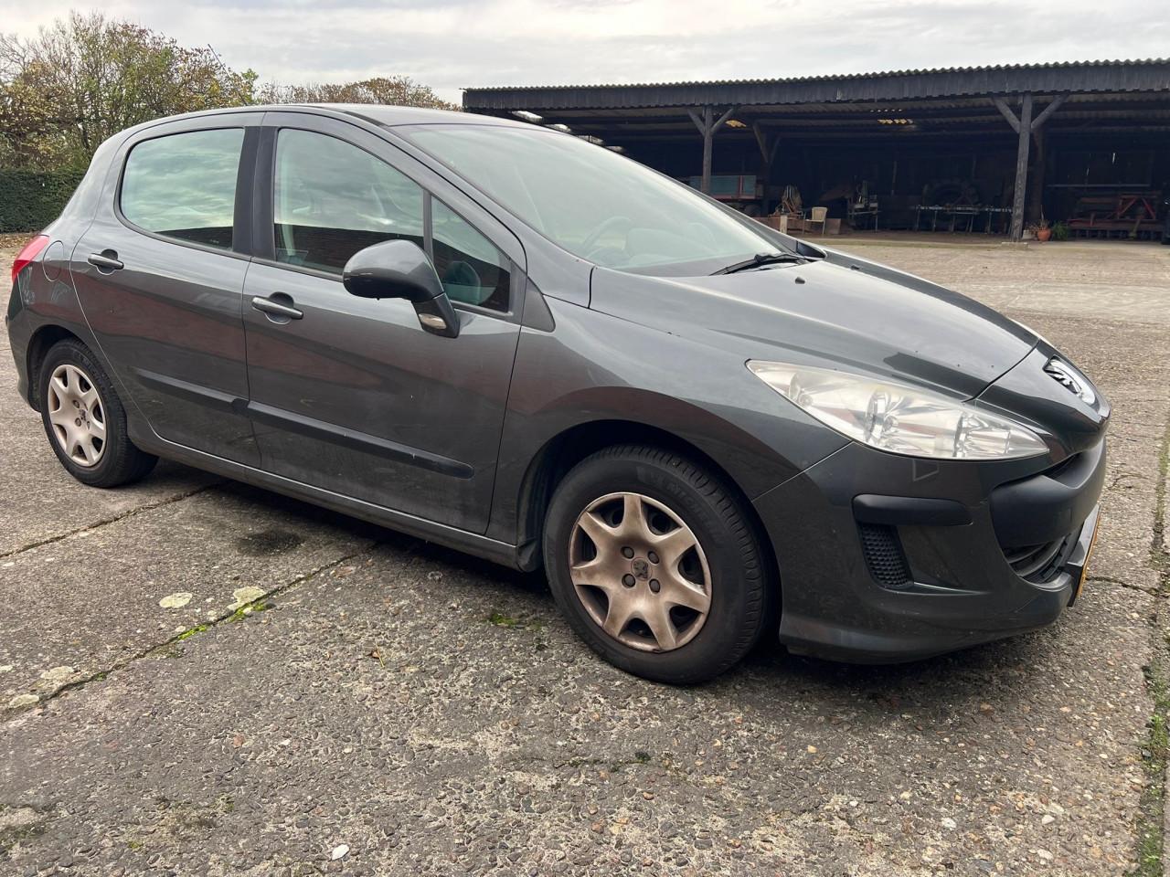 Peugeot 308 hatchback (mei 2008)