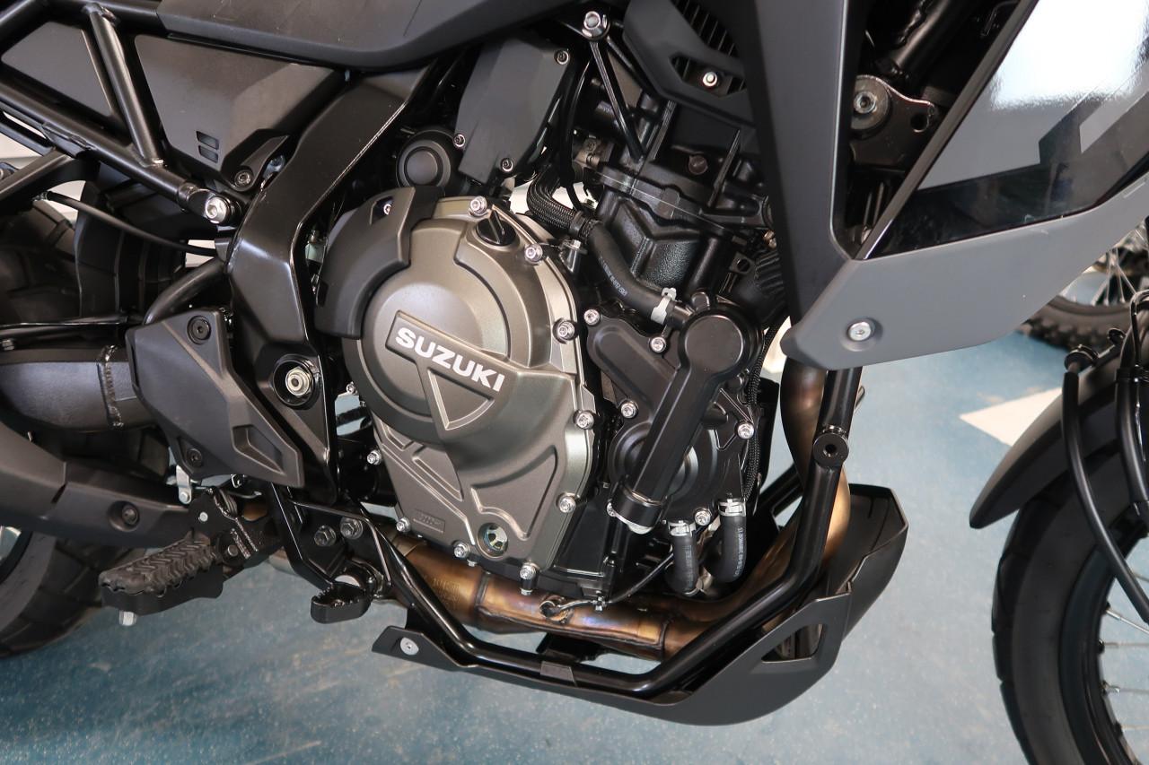 Suzuki V-Strom 800DE 2025 BTW motor