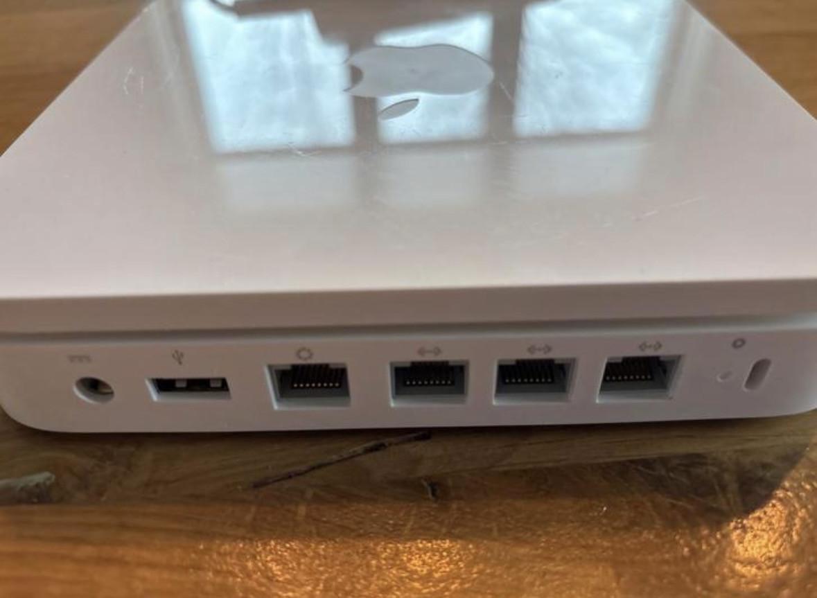 Apple routers