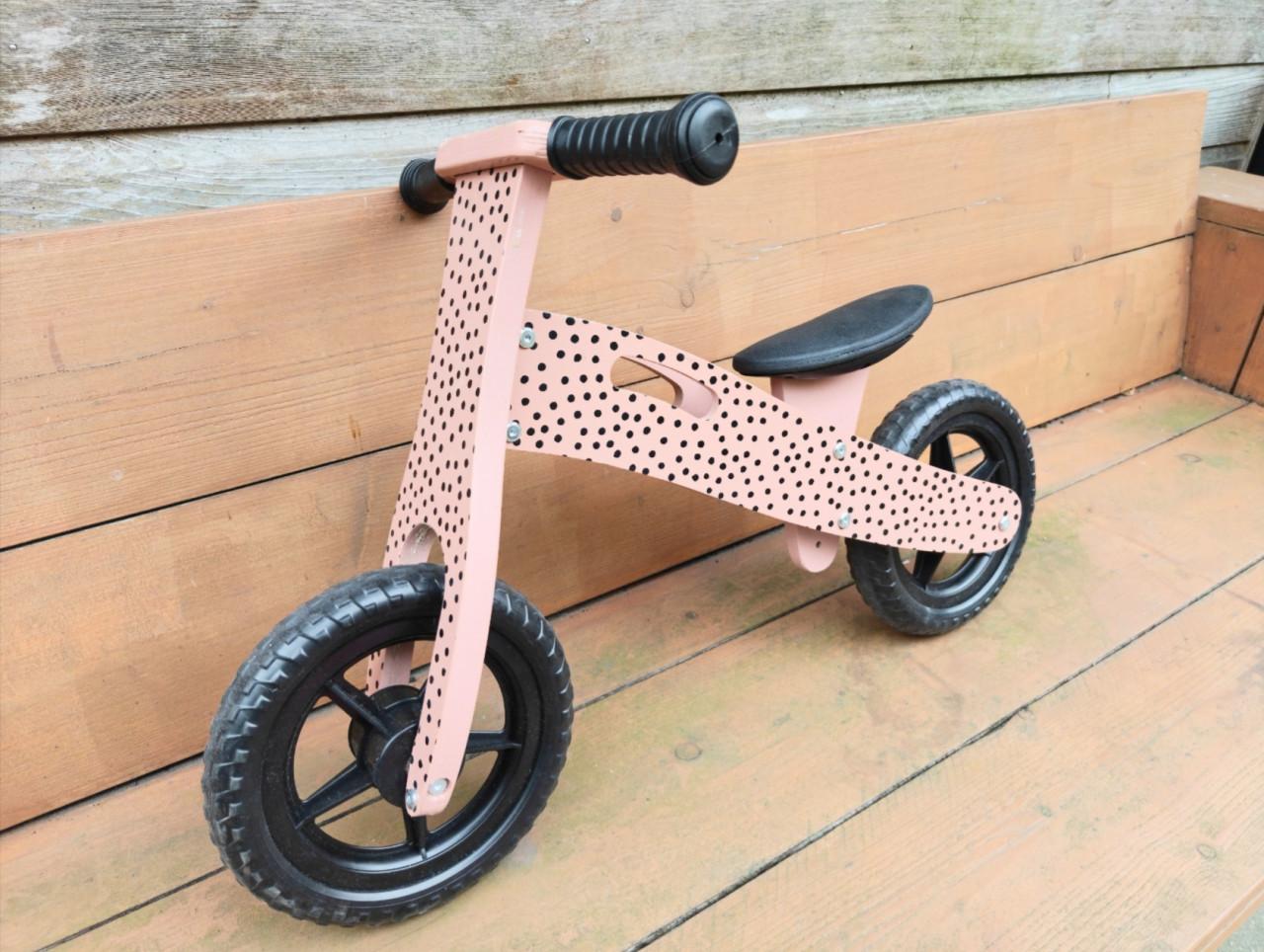 Loopfiets hout roze