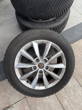 Originele Skoda lichtmetalen velgen - 16”