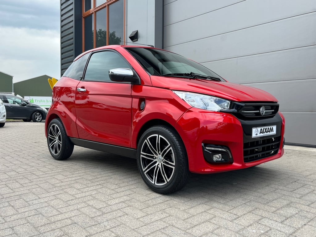 Aixam Coupé brommobiel e premium