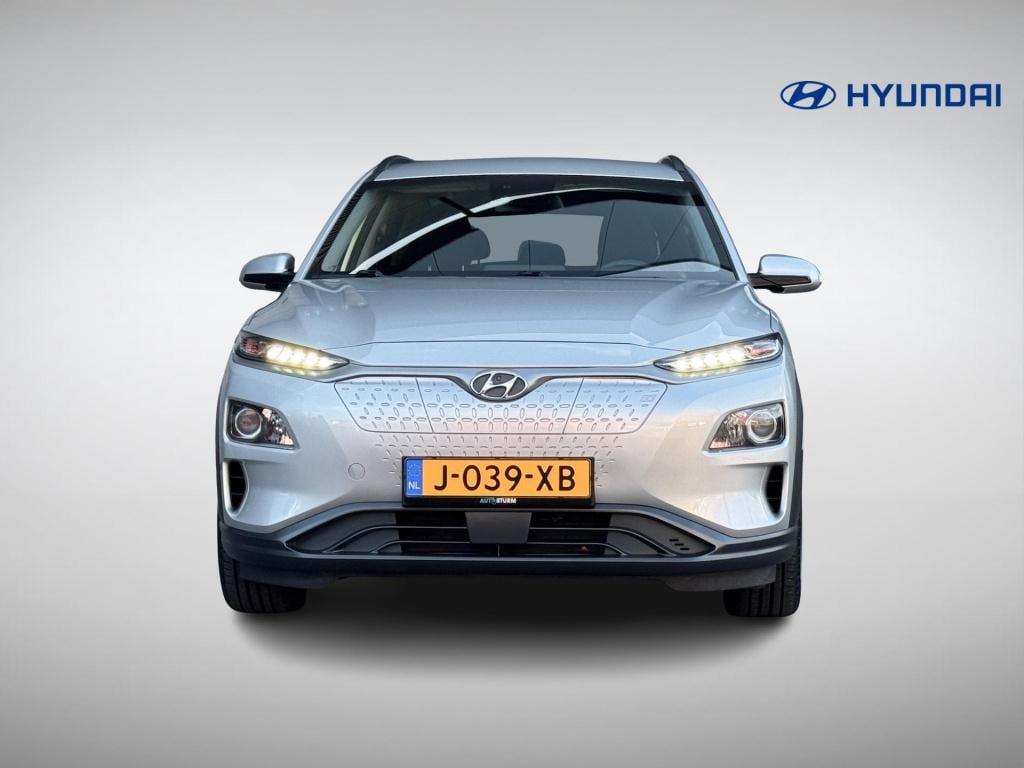 Hyundai Kona ev fashion 64 kwh 3-fase lader, soh 96%!