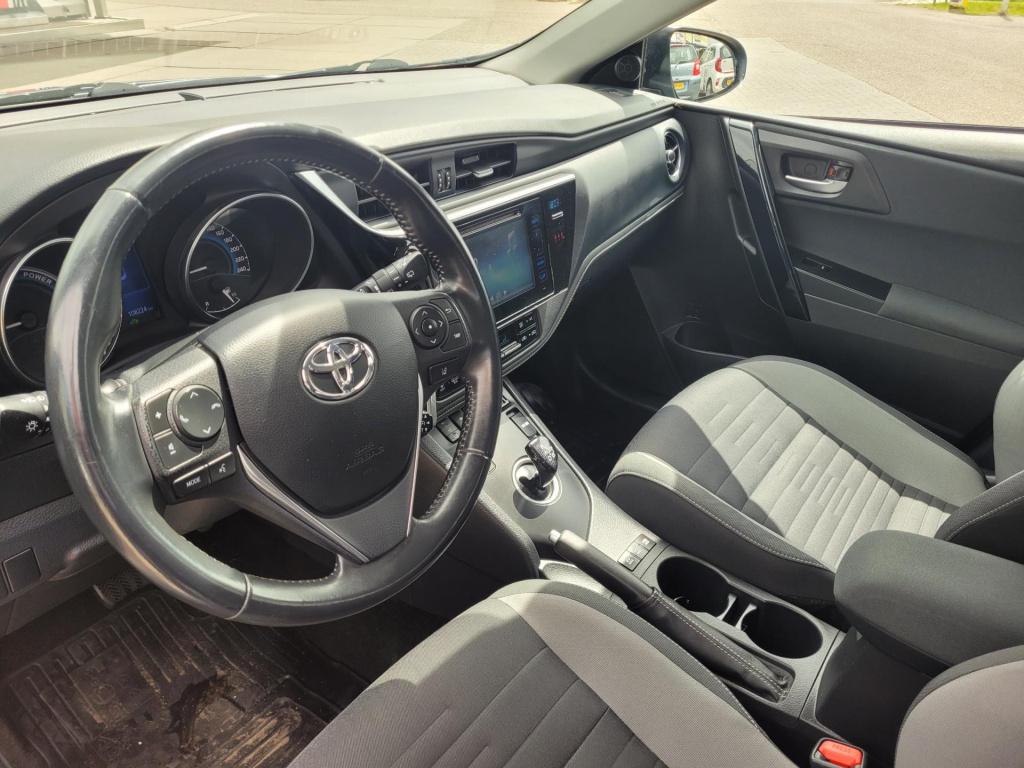 Toyota Auris 1.8 hybrid executive automaat