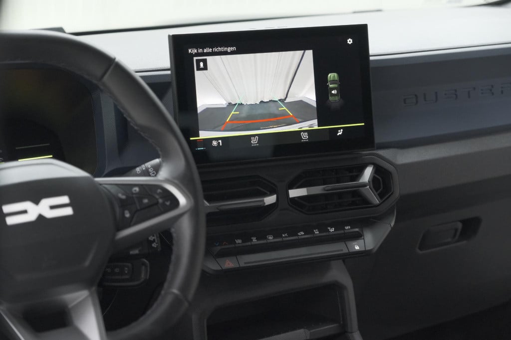 Dacia Duster mild hybrid 130 expression | camera | stoelverwarming | apple 