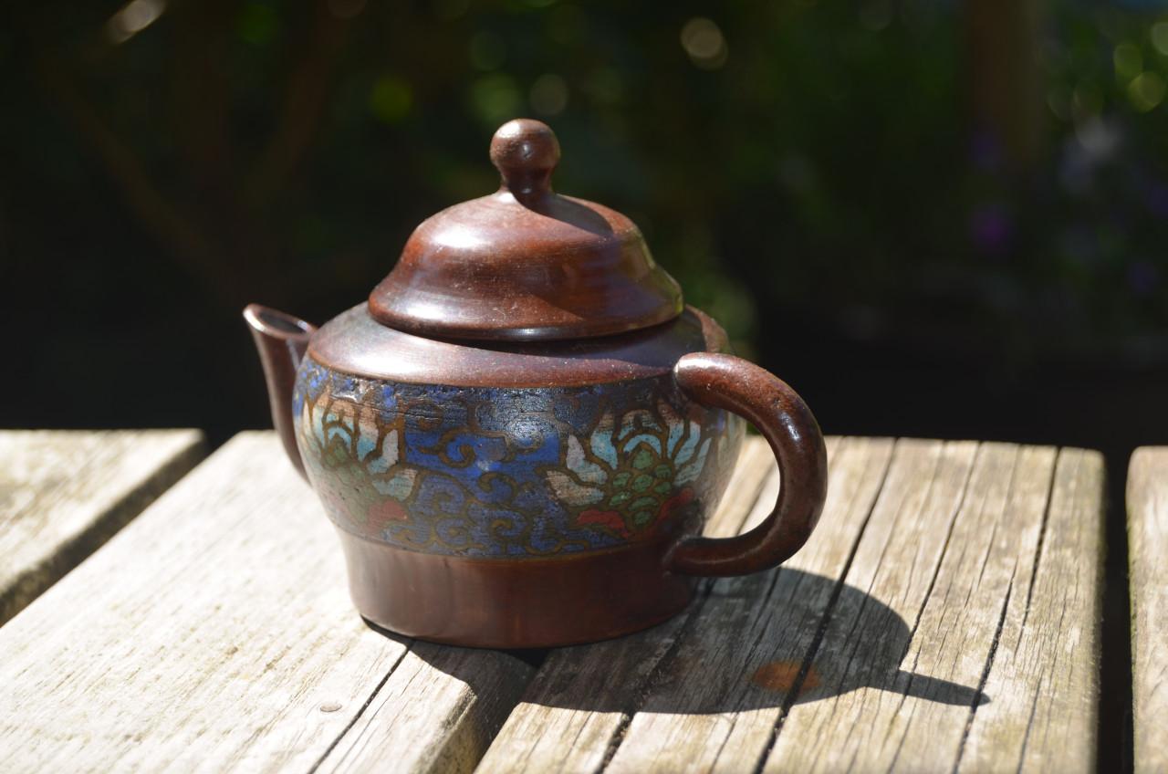 Champlevé Chinees trekpotje van metaal