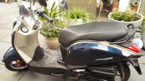 Sym Mio snorscooter in absolute nieuwstaat