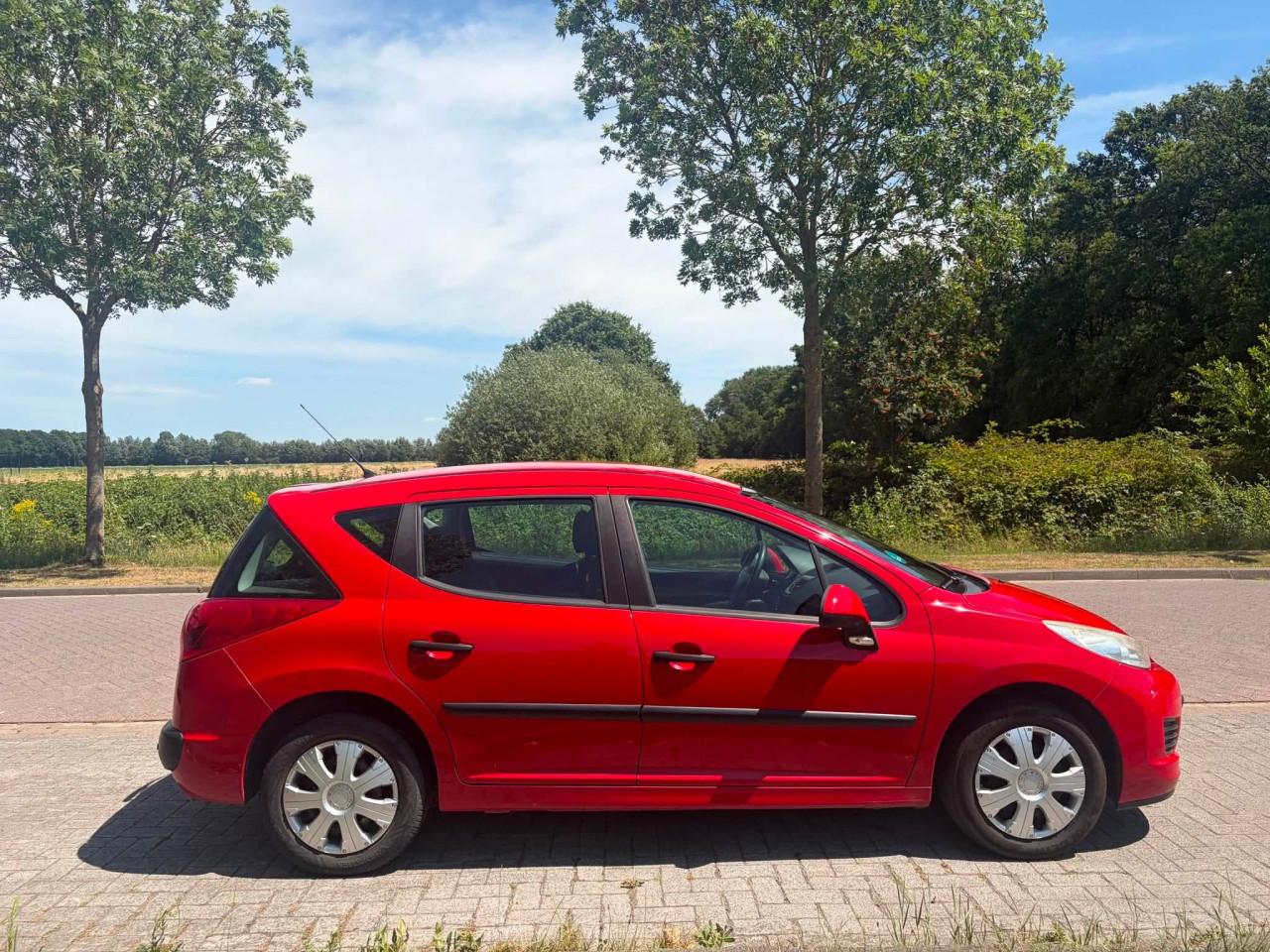Peugeot 207 SW 1.4 XR Airco PDC CCT 2011 jaar apk