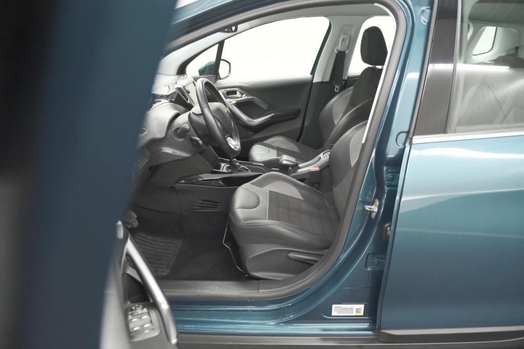Peugeot 2008 puretech 110 allure | unieke kleur! | trekhaak | camera | appl