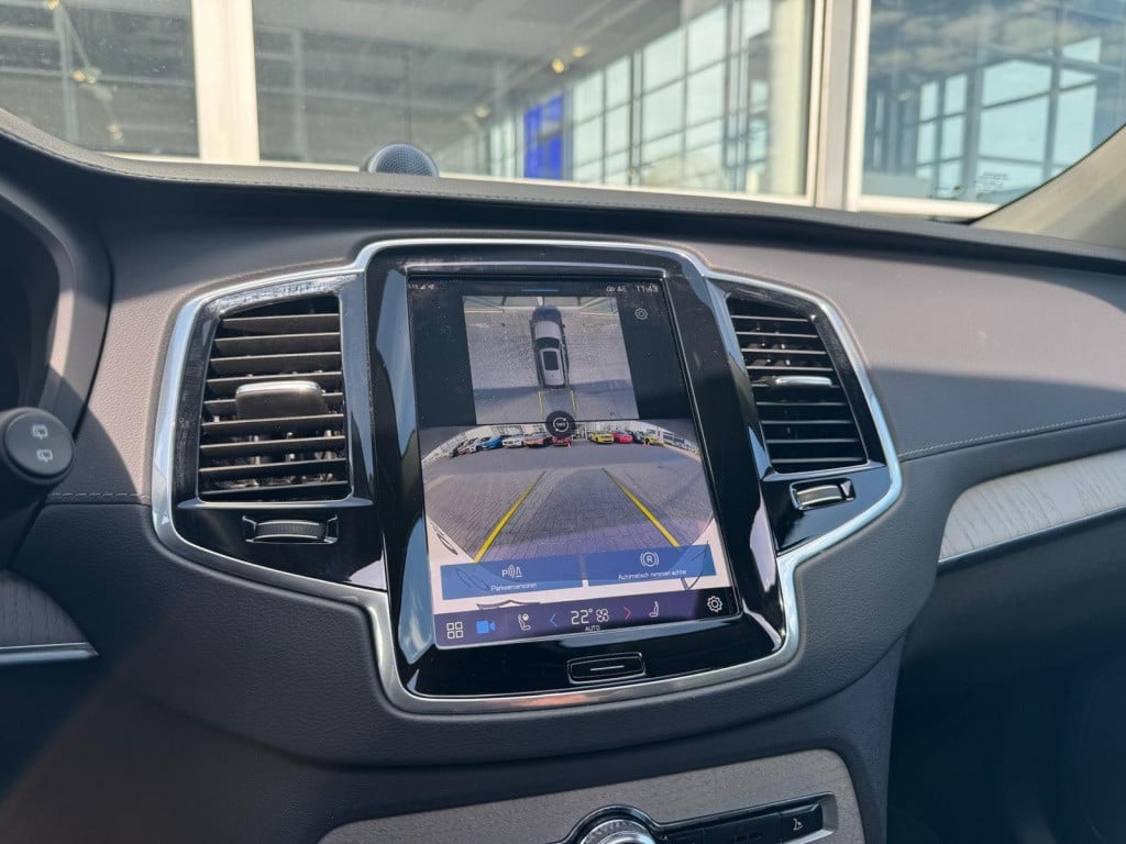 Volvo XC90 t8 455pk recharge ultra dark| full options!! b&w | luchtvering