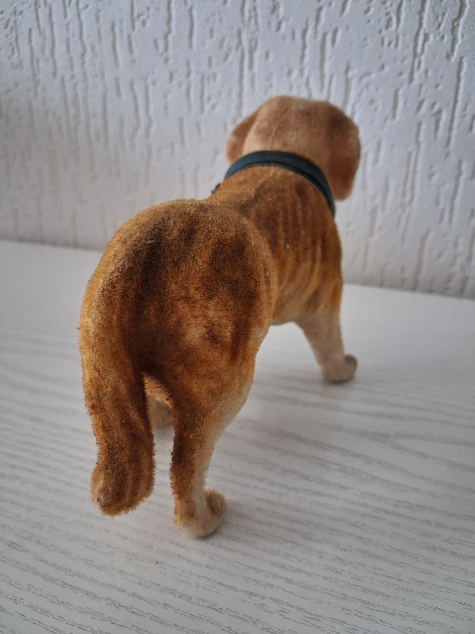 Sint Bernard "Nodder" flock vintage bobblehead hond