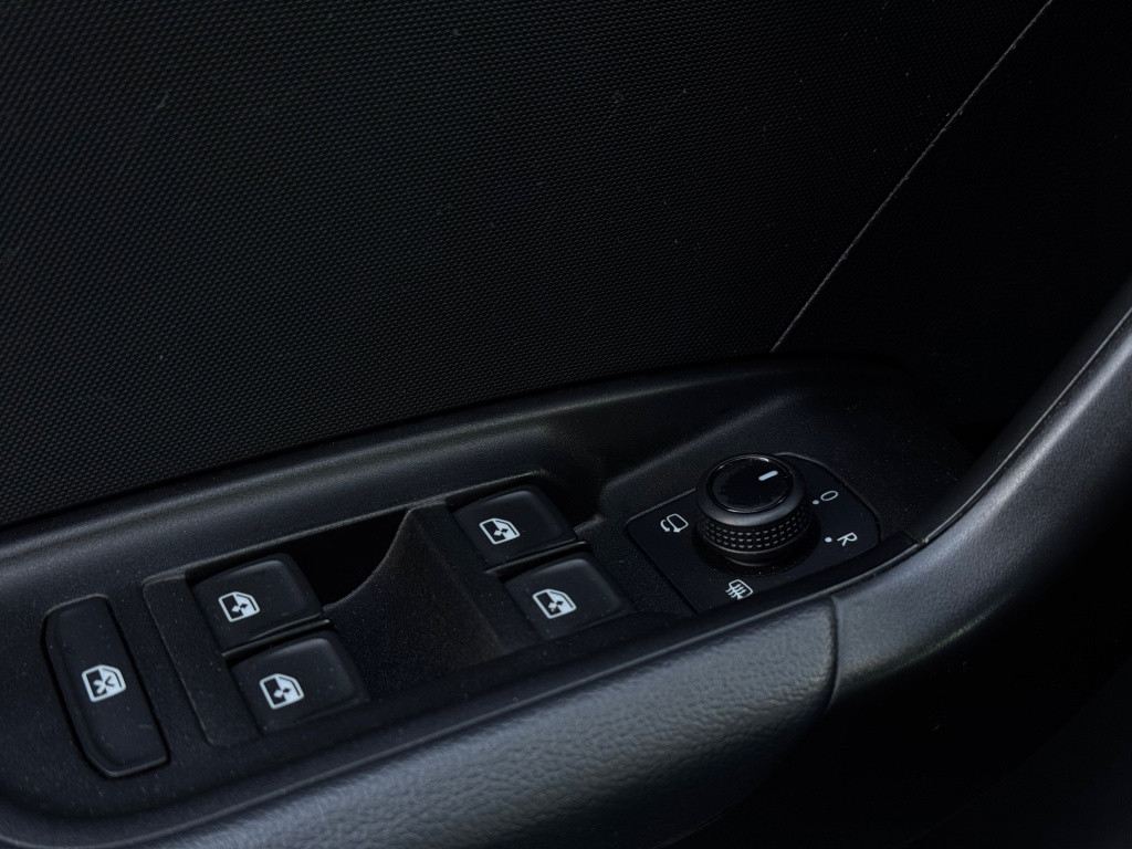 Audi A1 Sportback 25 tfsi edition s- line * carplay * led * automaat