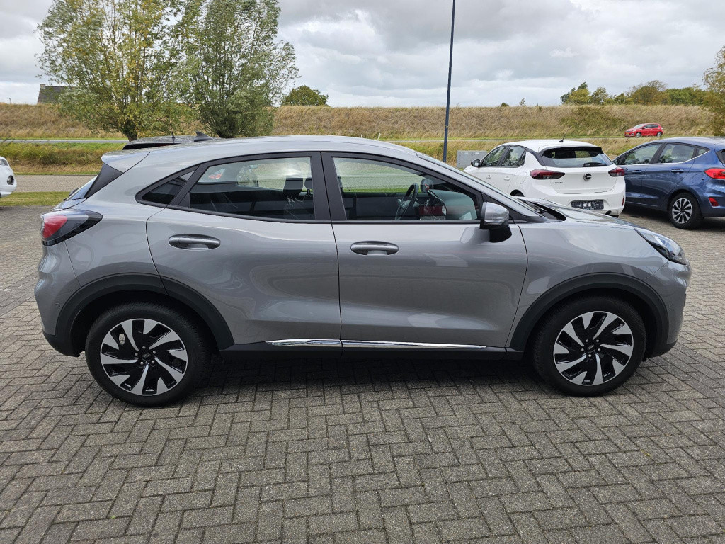 Ford Puma 1.0 ecoboost hybrid titanium