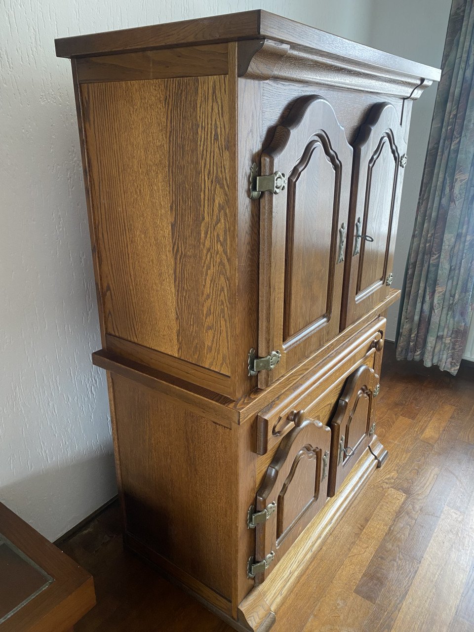 Eiken kast