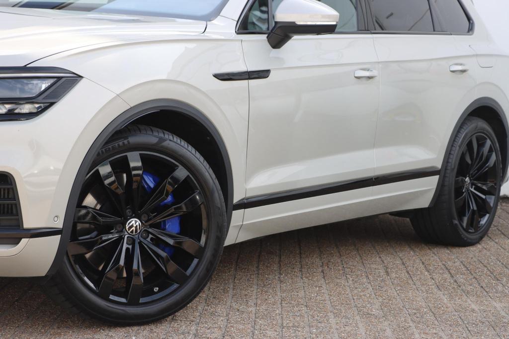 Volkswagen Touareg 3.0 tsi ehybrid 4motion atmosphere 380pk tiptronic