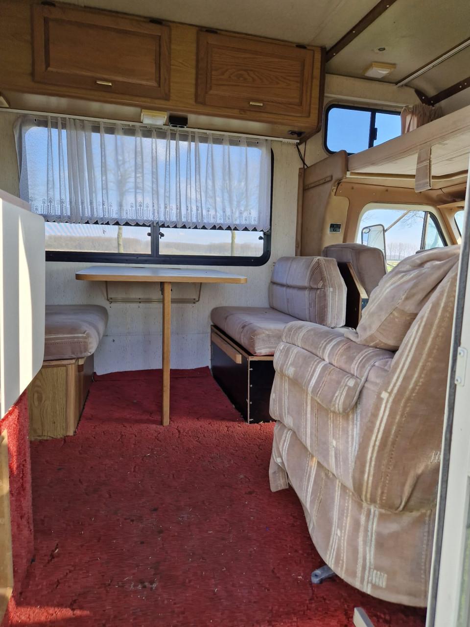 Chevrolet chevy v30 winnebago