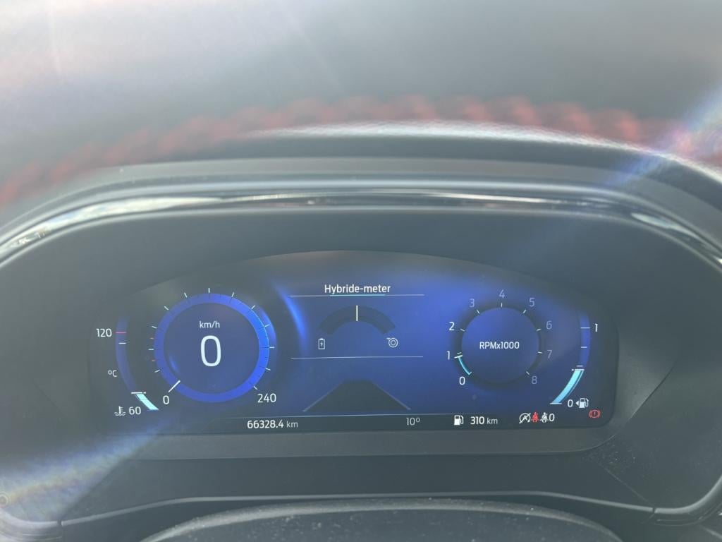 Ford Focus 1.0 ecoboost hybrid 155pk st line x , panodak , winterpack