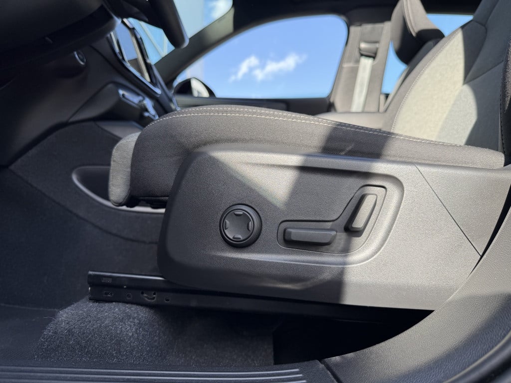 Volvo XC40 t4 211pk recharge plus bright| panodak| camera| h&k sound| elek.