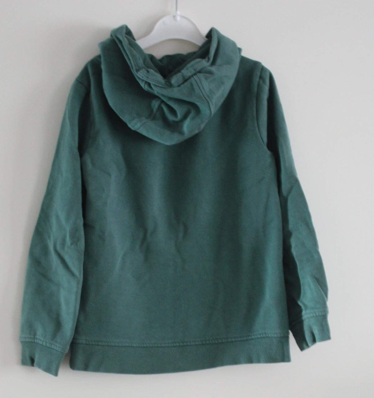 Groene trui met capuchon maat 122-128