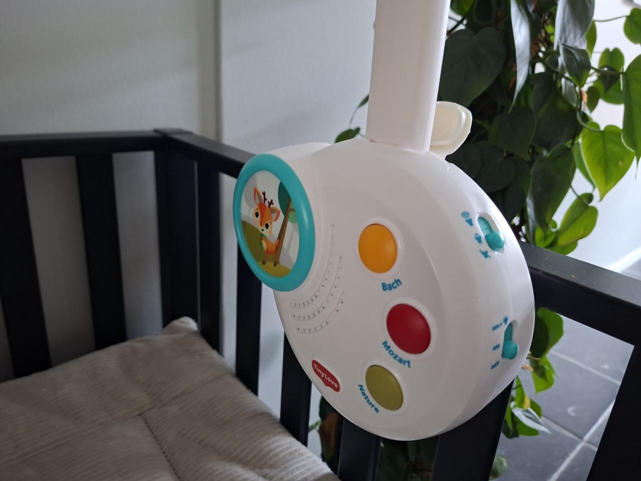 Boxmobiel Tiny Love