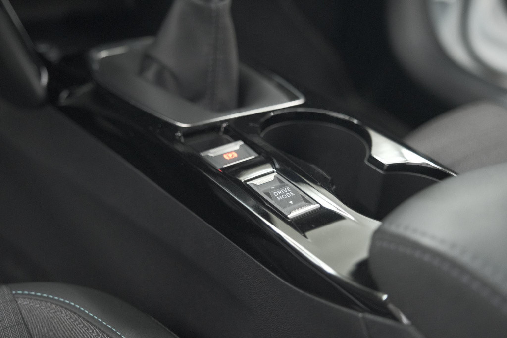 Peugeot 208 puretech 100 allure | adaptieve cruise control | camera | apple
