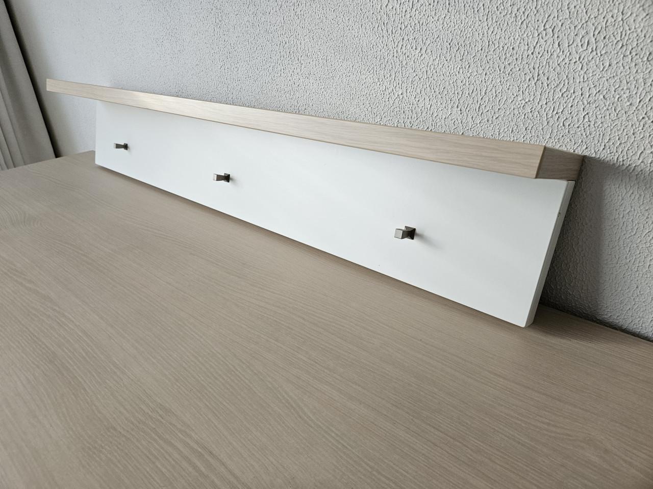 Vroomshoop Linea, commode, wandplank en kast