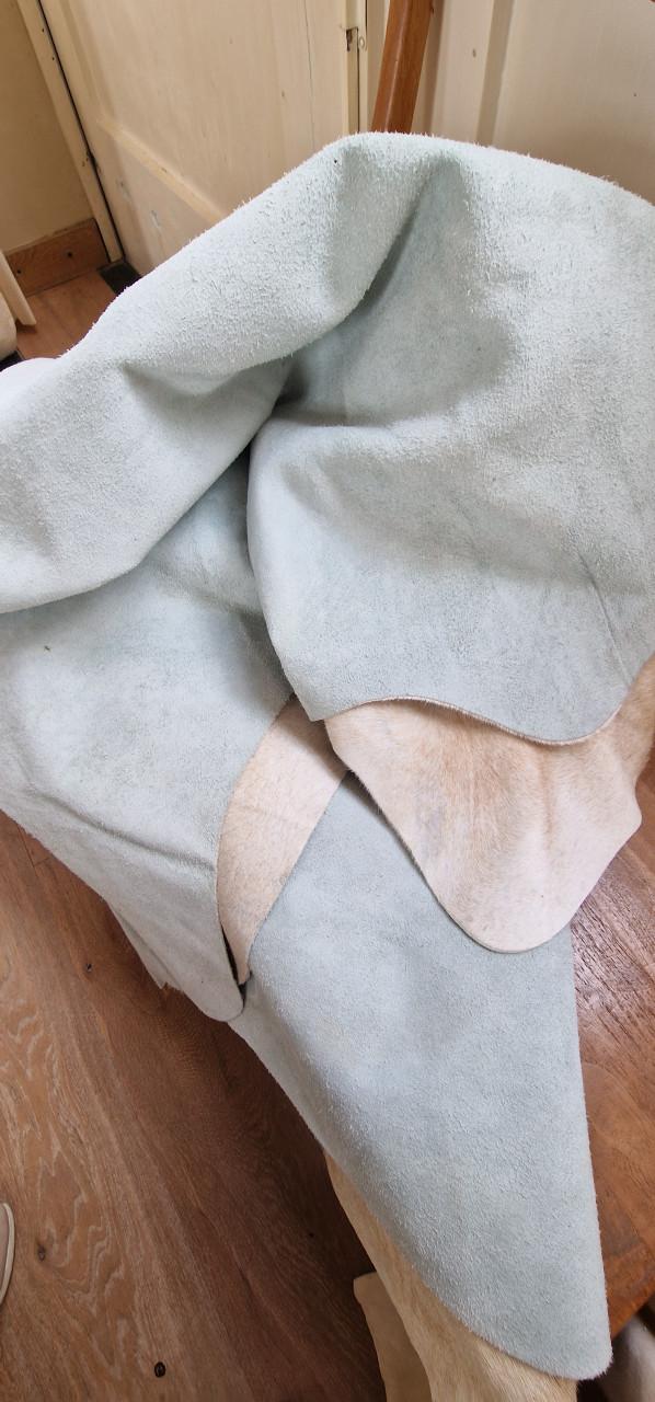 Koeienhuid 2x: beige effen en mooi donkerbruin
