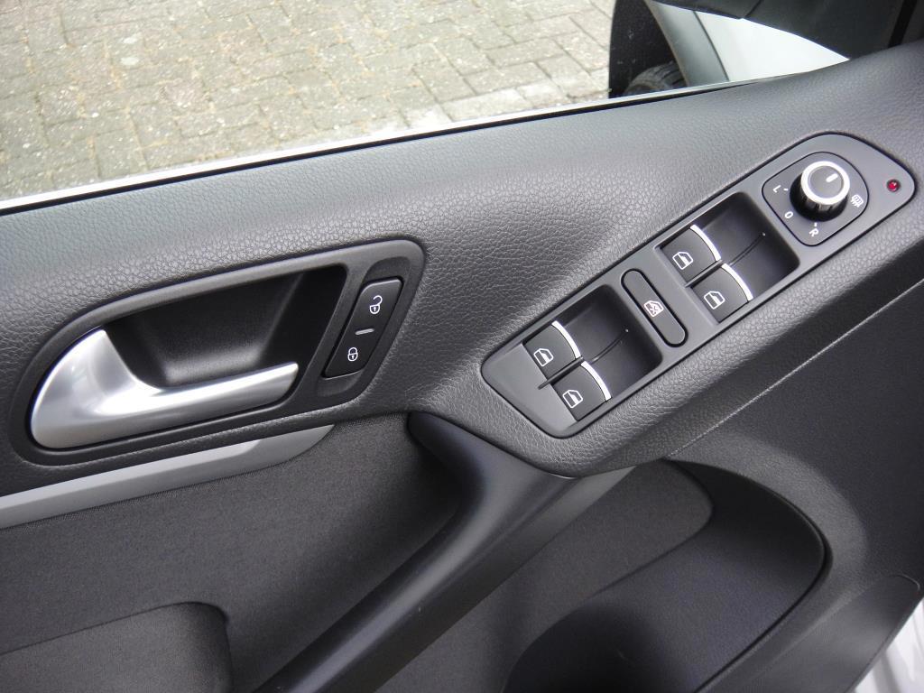 Volkswagen Tiguan 1.4 tsi sport&style r-line edition highline trekhaak