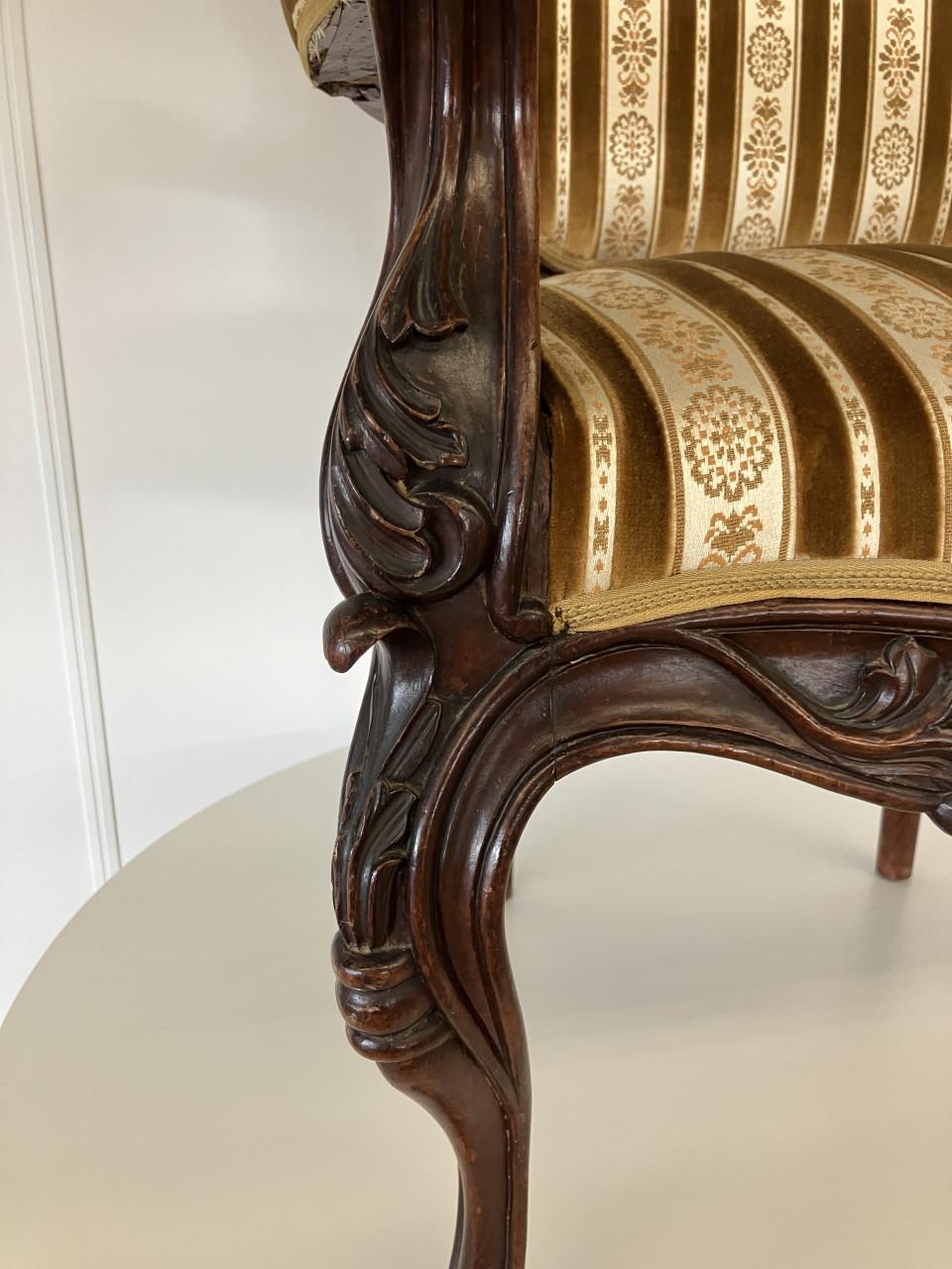 Prachtige Frans Victoriaans fauteuil met fluwelen bekleding