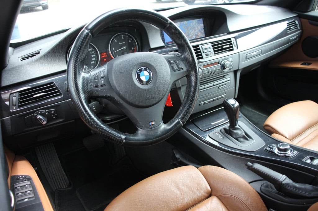 BMW 3-serie cabrio 330d executive | leder | navi | btw