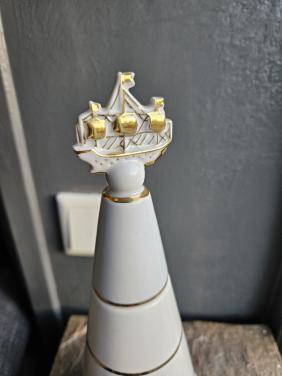 Vintage Porseleinen Fles met Gouden Details en Scheepje