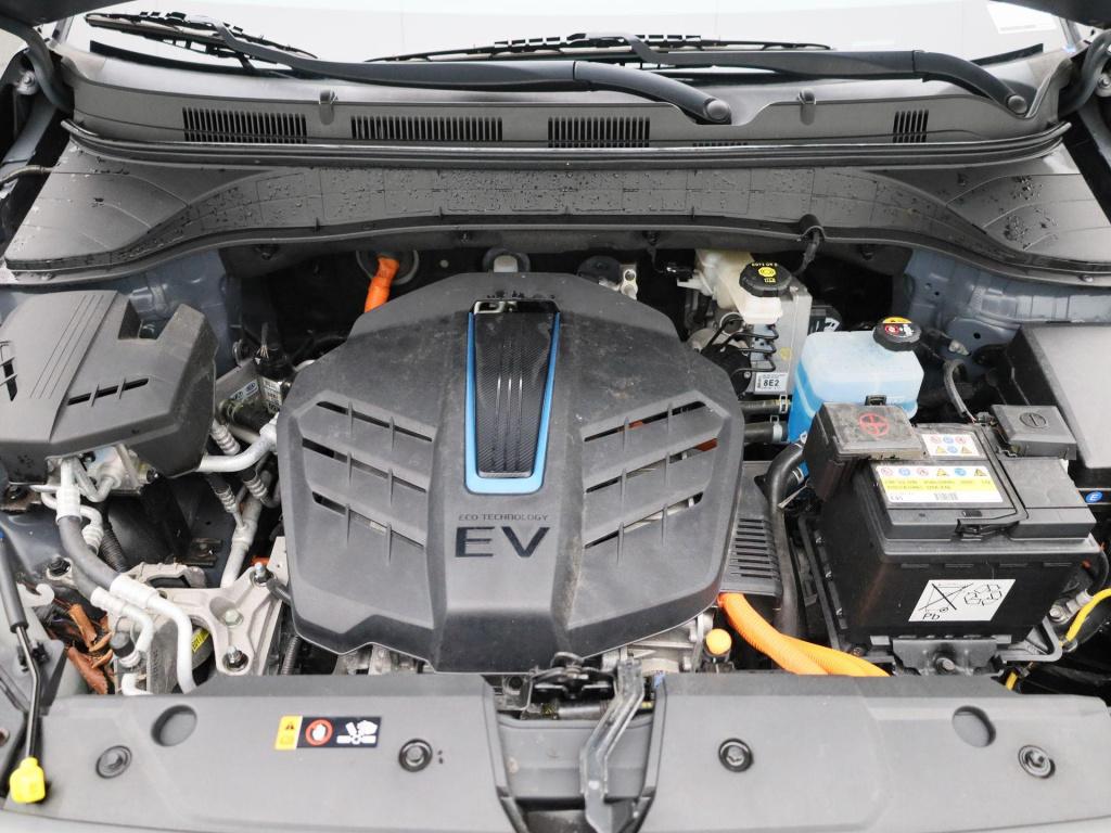 Hyundai Kona ev fashion 64 kwh | automaat | navigatie | heads-up display | 