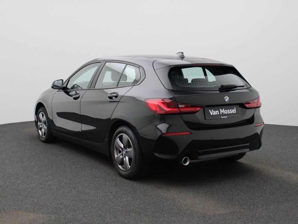 BMW 1 Serie 116i executive | automaat | parkeer sensoren | navigatie | virt