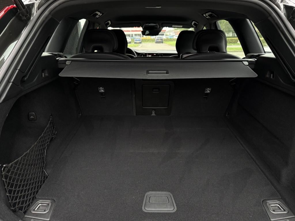 Volvo XC60 2.0 t5 awd r-design - trekhaak - 43.000km! -