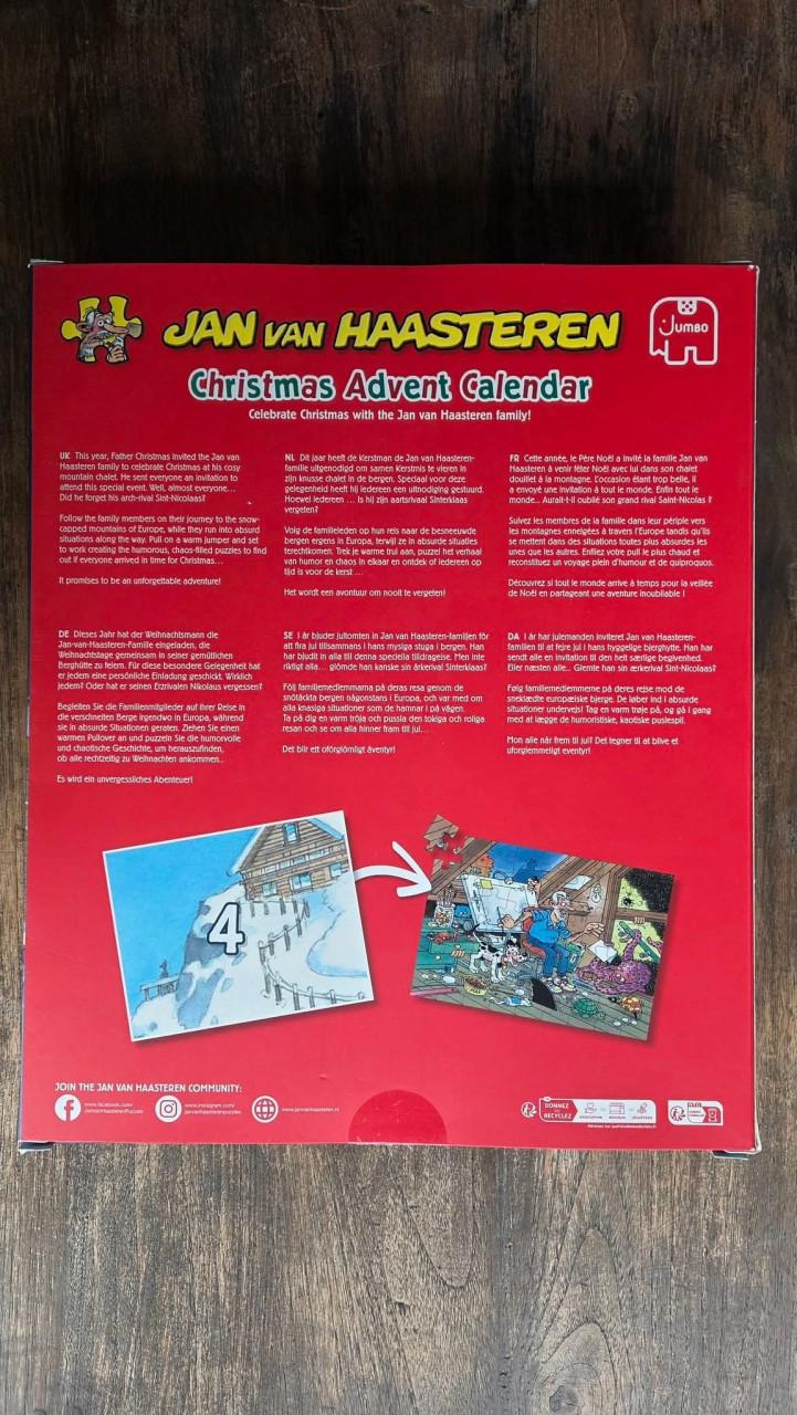 🎅 Jan van Haasteren Adventkalender (V), gevuld met 24 puzzels 54 stukjes.