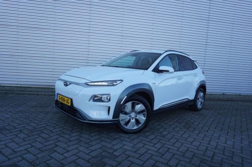 Hyundai Kona ev premium 64 kwh automaat - airco / navi / cruise / leder / s