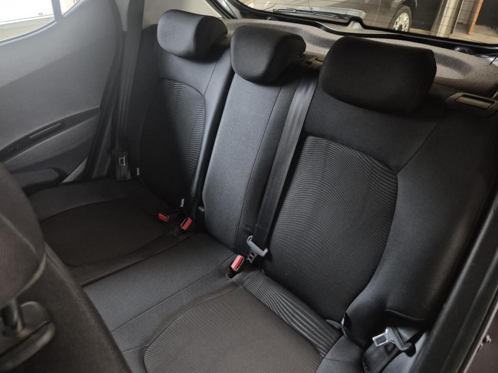 Hyundai I 10 1.0i comfort / stuur-stoel verwarming / 1e eigenaar / nieuwe k