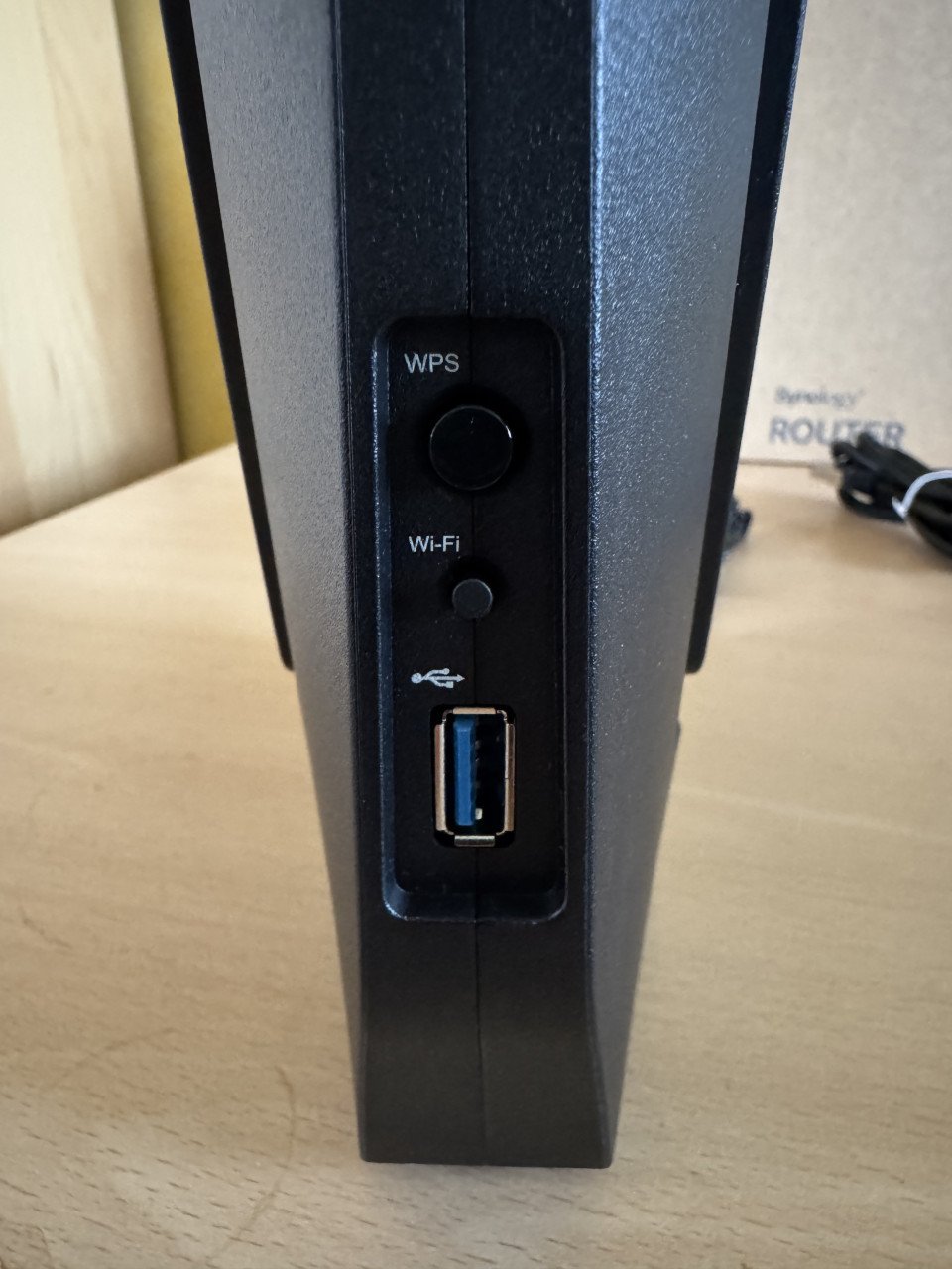 Router, Synology WRX560