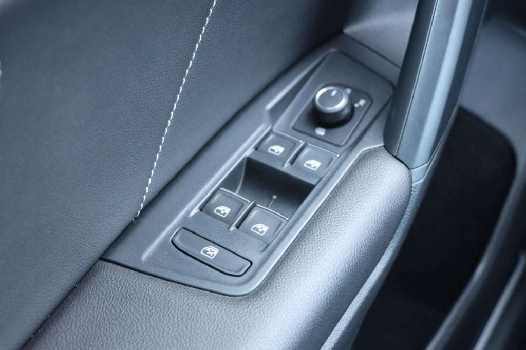 Volkswagen Tiguan 1.5 tsi r-line business+ 150pk dsg7